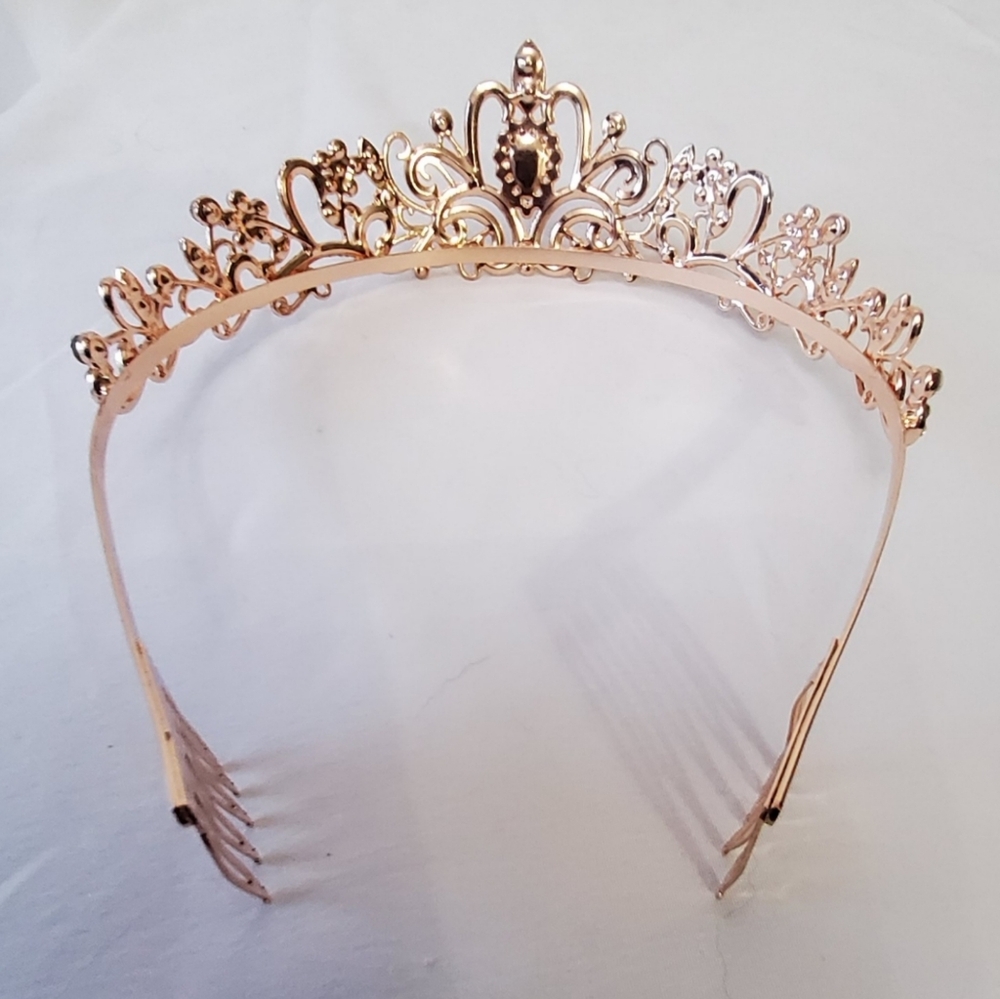 Women's Crystal Crown Tiara - Picture 15 of 16